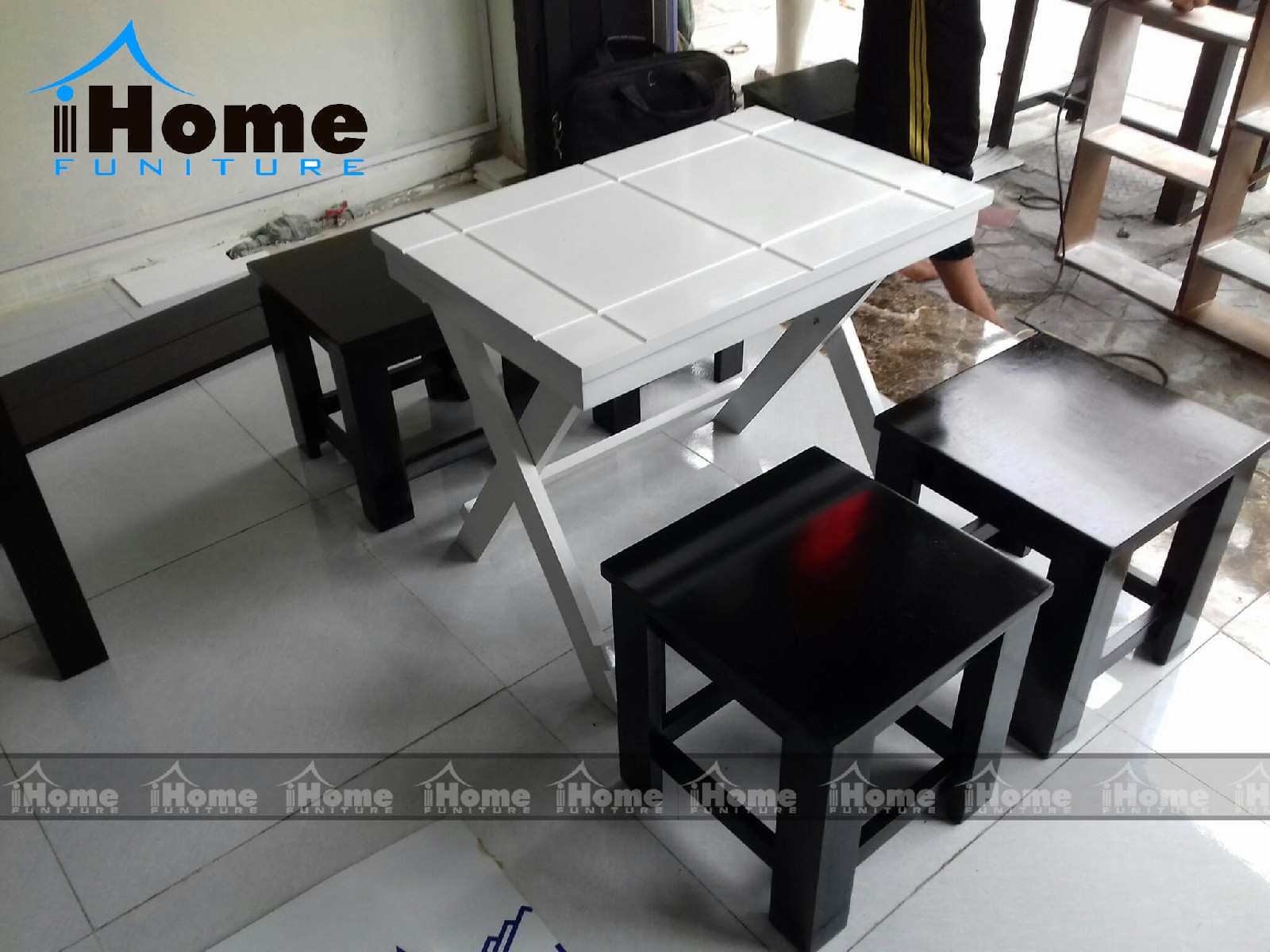 bàn ghế cafe chân gấp